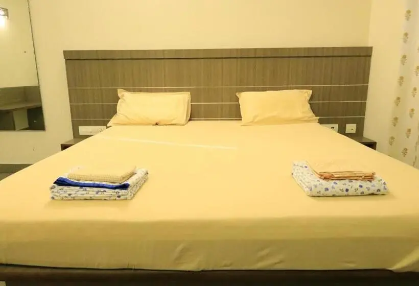 デラックスルーム, Transit Nest   Near Madurai Airport