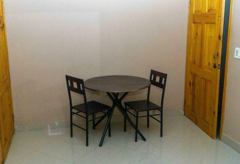 スタンダードルーム, Tropical Hotel & Guest House