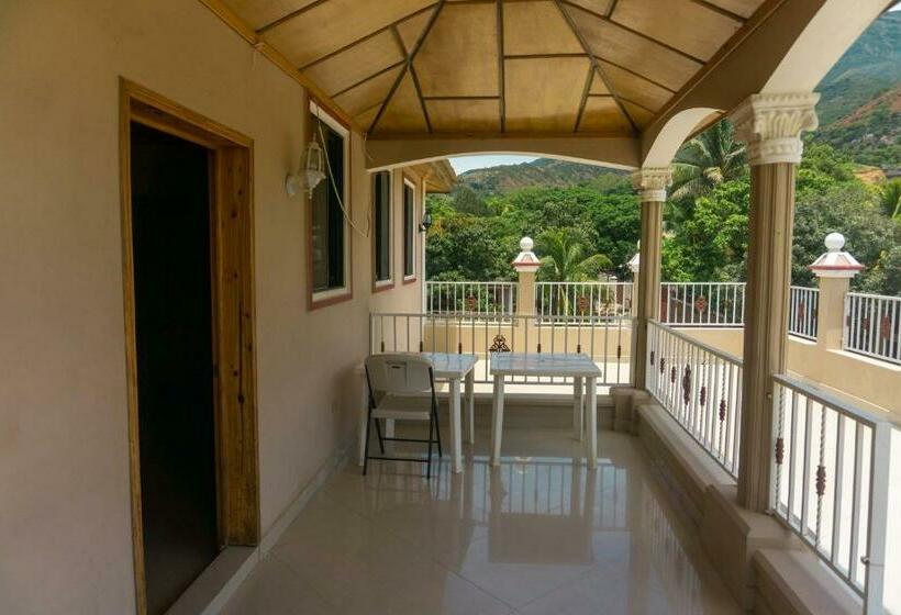 スタンダードルーム, Tropical Hotel & Guest House