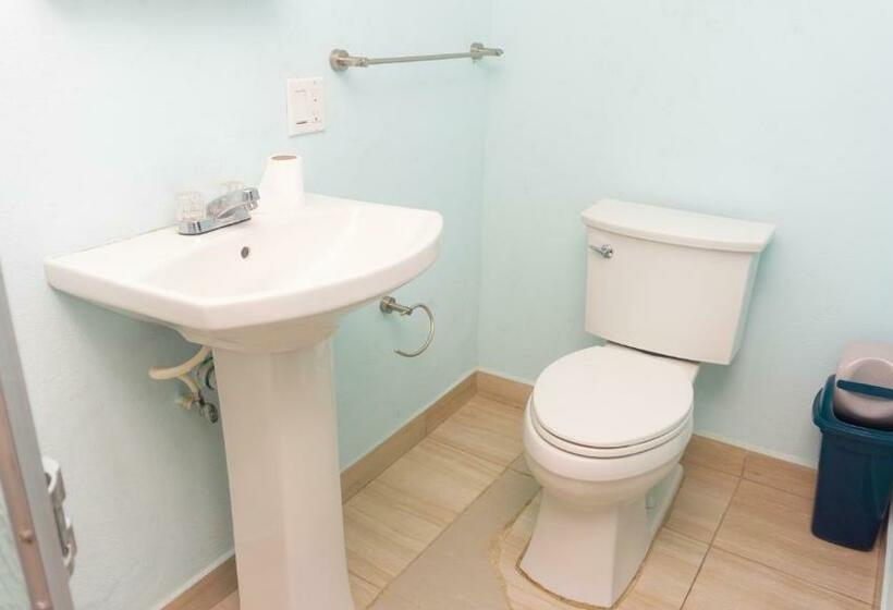 スタンダードルーム, Tropical Hotel & Guest House