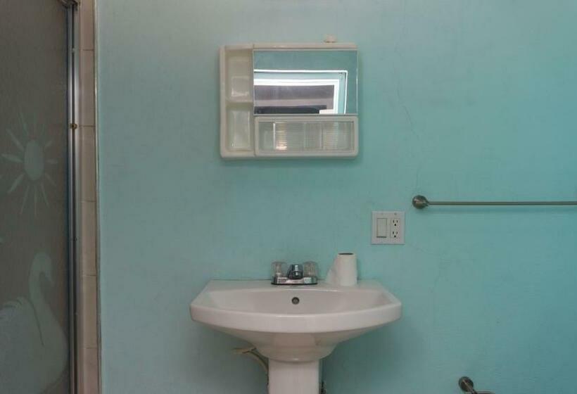 スタンダードルーム, Tropical Hotel & Guest House