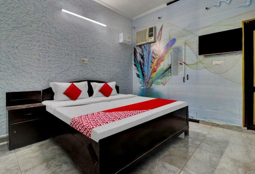 트리플 클래식 룸, Oyo Flagship Riddhi Siddhi Guest House
