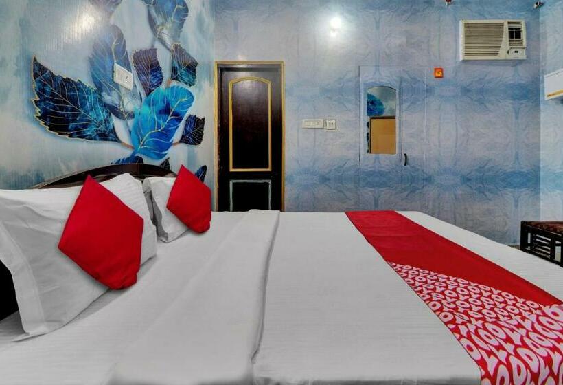 트리플 클래식 룸, Oyo Flagship Riddhi Siddhi Guest House