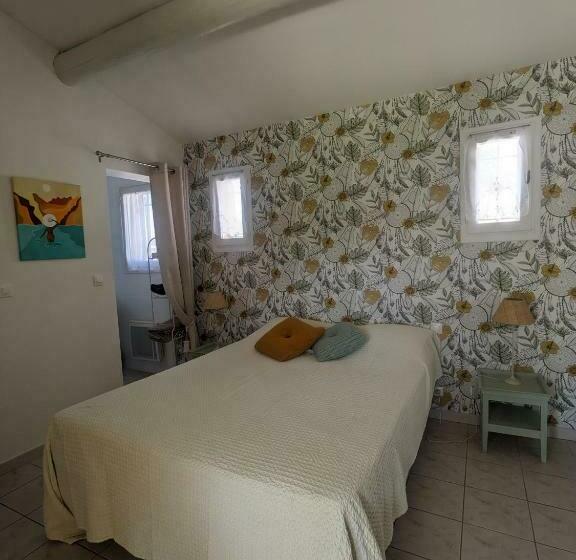 Номер Стандарт с Террасой, Chambre D Hôte Au Cœur Des Alpilles