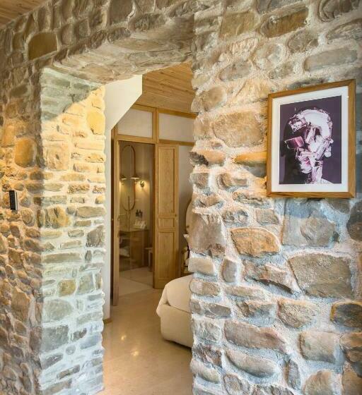 Lakosztály, Hidden Dalla Gioconda