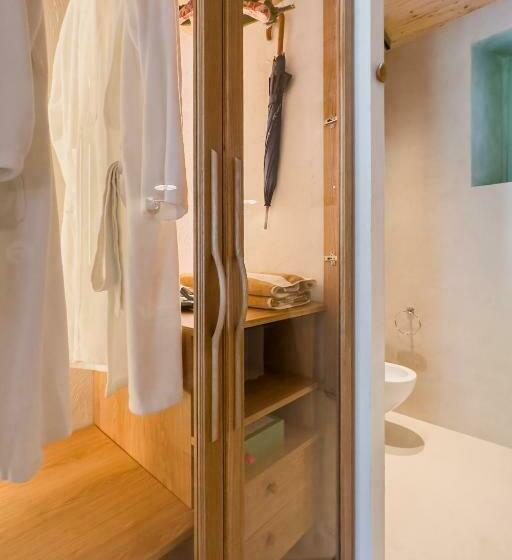 Lakosztály, Hidden Dalla Gioconda