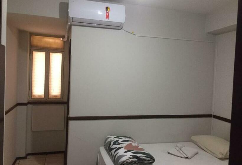 标准单人间, Orsi