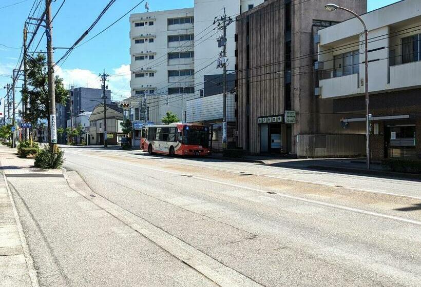 استودیوی استاندارد, Center Point In Kanazawa