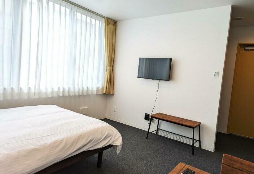 استودیوی استاندارد, Center Point In Kanazawa