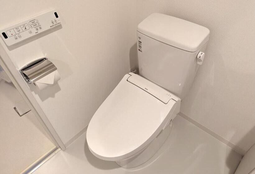 اتاق خانوادگی, Center Point In Kanazawa