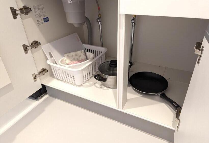 اتاق خانوادگی, Center Point In Kanazawa