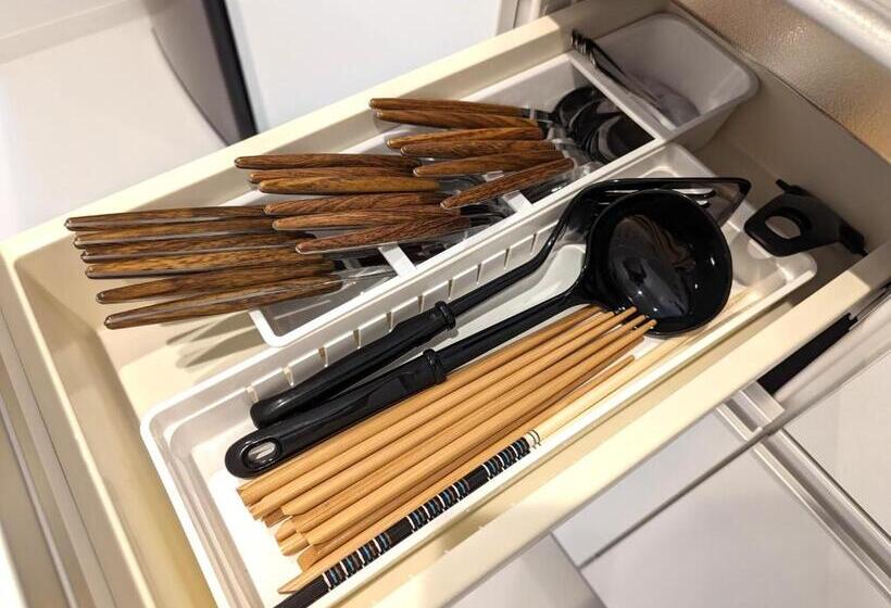 اتاق خانوادگی, Center Point In Kanazawa