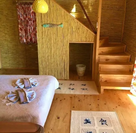 オーシャンビューデラックスルームバルコニー付き, Large Bungalow With Sea View In Kabak Bay, ölüdeniz