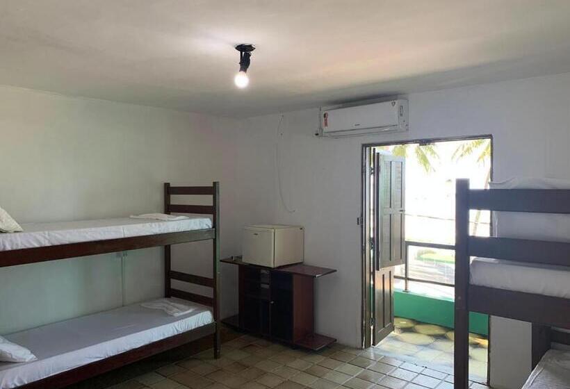 غرفة عائلية مطلّة علي البحر, Maragogi Social Hostel