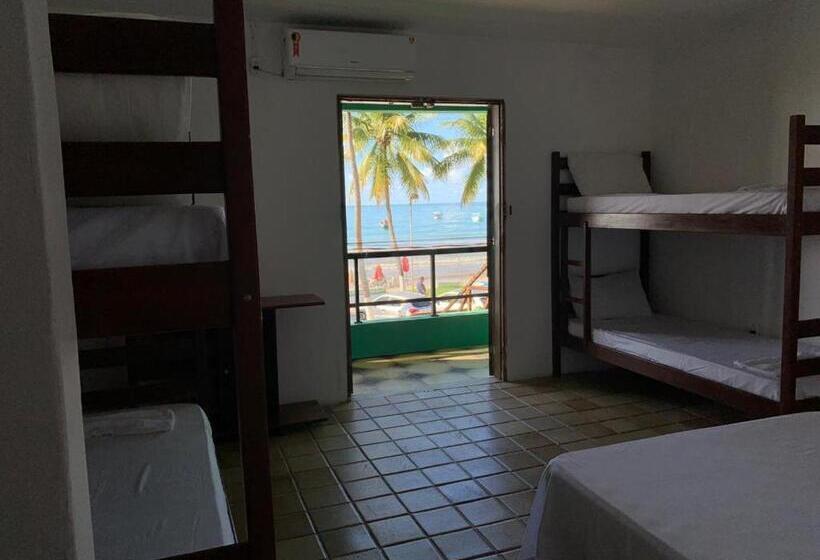 غرفة عائلية مطلّة علي البحر, Maragogi Social Hostel