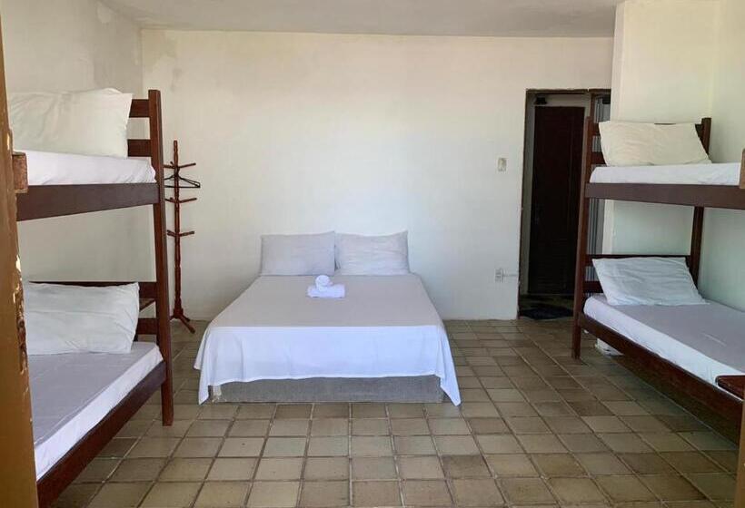 غرفة عائلية مطلّة علي البحر, Maragogi Social Hostel