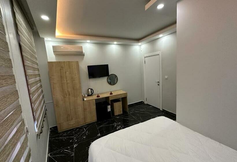 آپارتمان 1 خوابه, Mass Otel