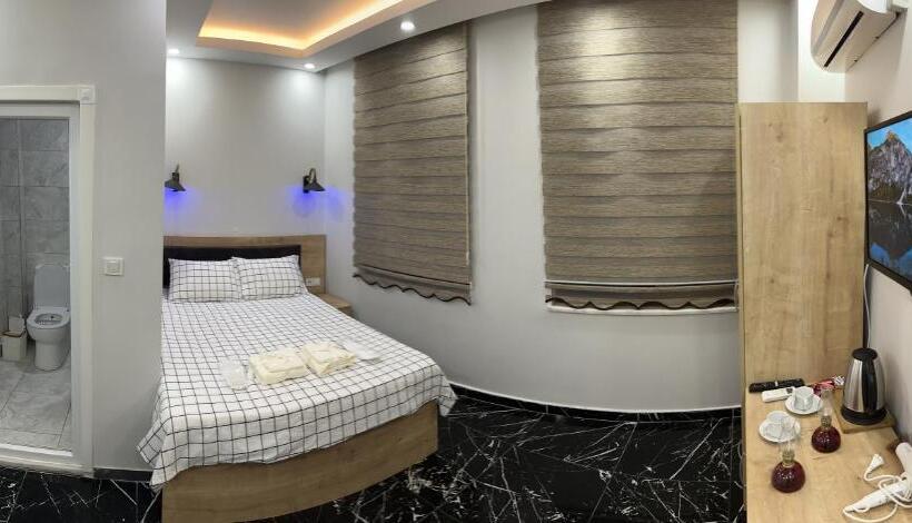 آپارتمان 1 خوابه, Mass Otel