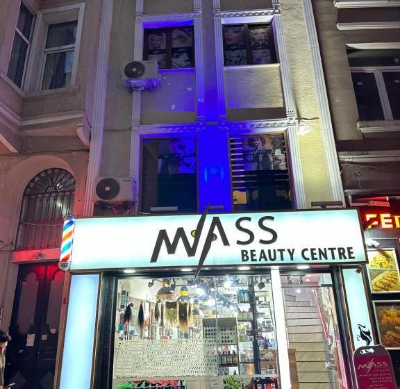 آپارتمان 1 خوابه, Mass Otel