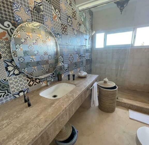 اتاق استاندارد با چشم‌انداز دریا, Villa La Falaise