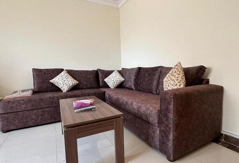 디럭스 스위트, Mnarat Al Madina