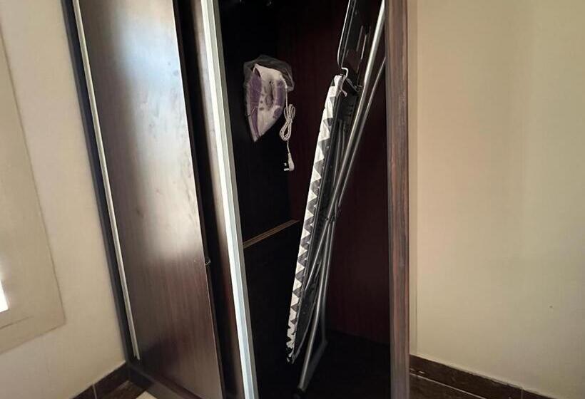 디럭스 스위트, Mnarat Al Madina