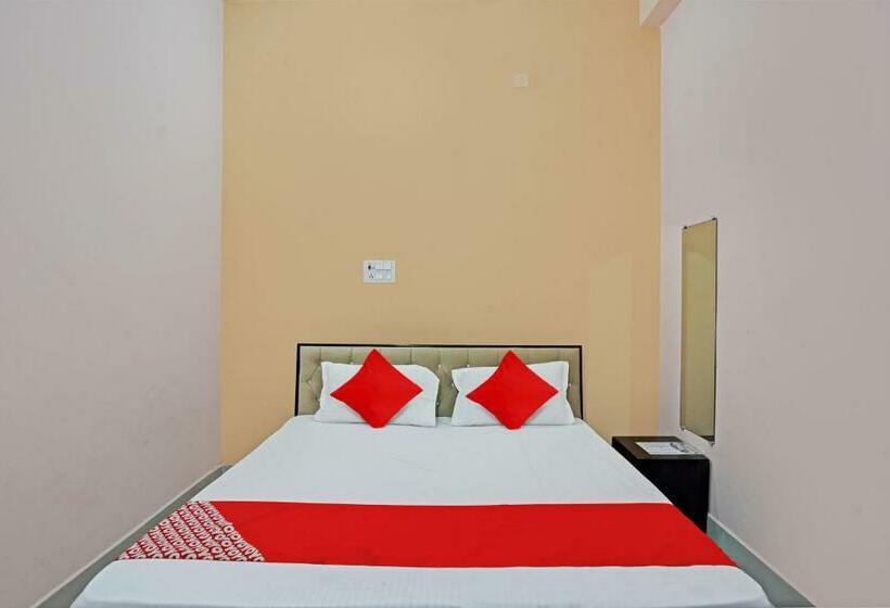 トリプルクラシックルーム, Oyo Flagship As