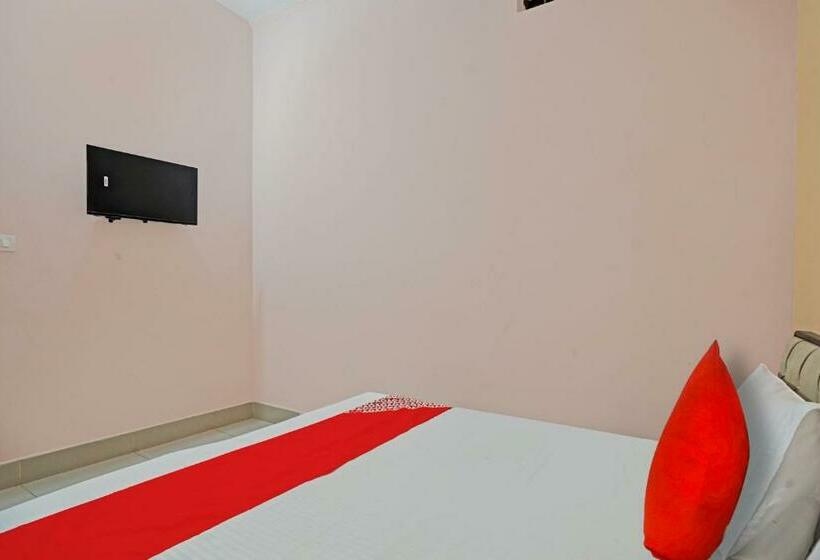 トリプルクラシックルーム, Oyo Flagship As