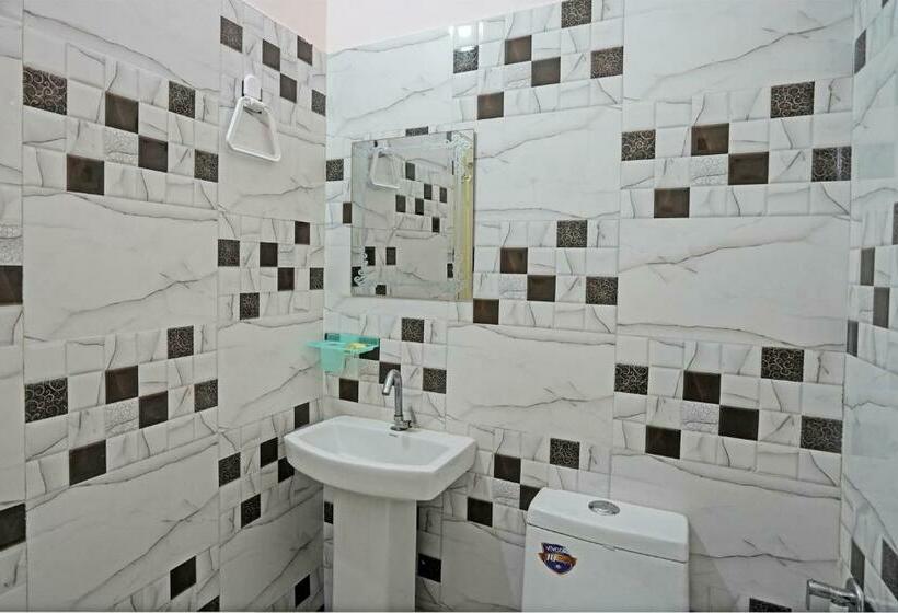 트리플 클래식 룸, Oyo Flagship As