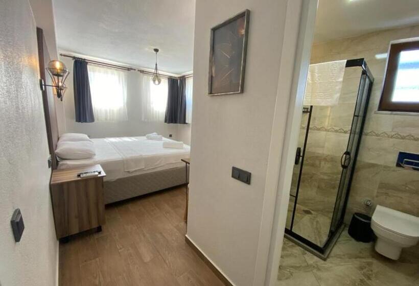 سوییت خانوادگی, Tinos Otel & Bağ Evi 12 Yaş üstü