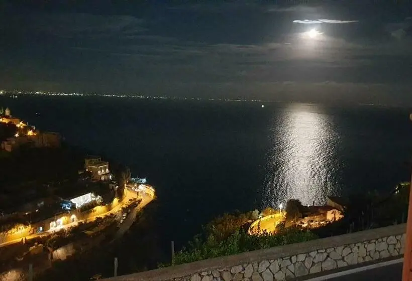 Standard Neljän Hengen Huone Merinäkymä, Amalfi Rooms & Suite Duoglio Beach   Seaview