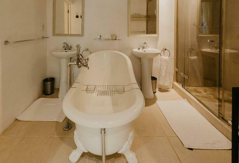 디럭스 룸, Schoemansrus