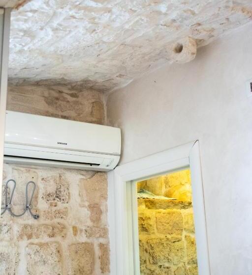 اتاق استاندارد سه نفره, Relais Del Marchese