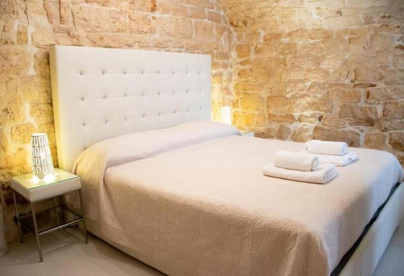 اتاق استاندارد سه نفره, Relais Del Marchese