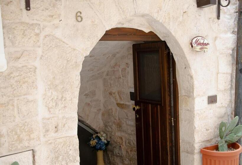 اتاق استاندارد سه نفره, Relais Del Marchese