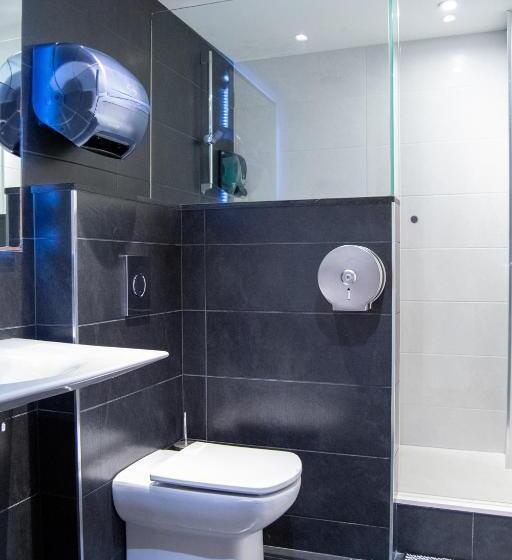 Номер Стандарт Совместная Ванная, Hostal Apolo