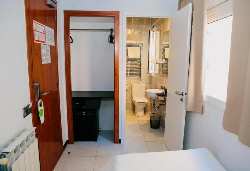 Номер Стандарт Индивидуальный, Hostal Apolo