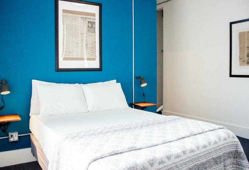 스탠다드 룸, 11th Avenue Hostel