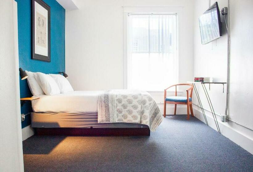 스탠다드 룸, 11th Avenue Hostel