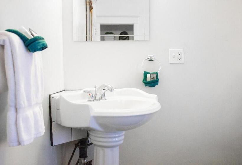 스탠다드 룸, 11th Avenue Hostel