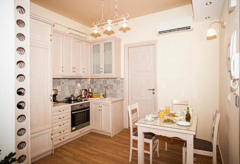 バルコニー付き１ベッドルームアパートメント, Afroditi