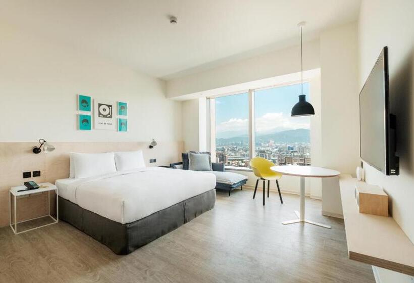 اتاق استاندارد با تخت بزرگ, Amba Taipei Songshan