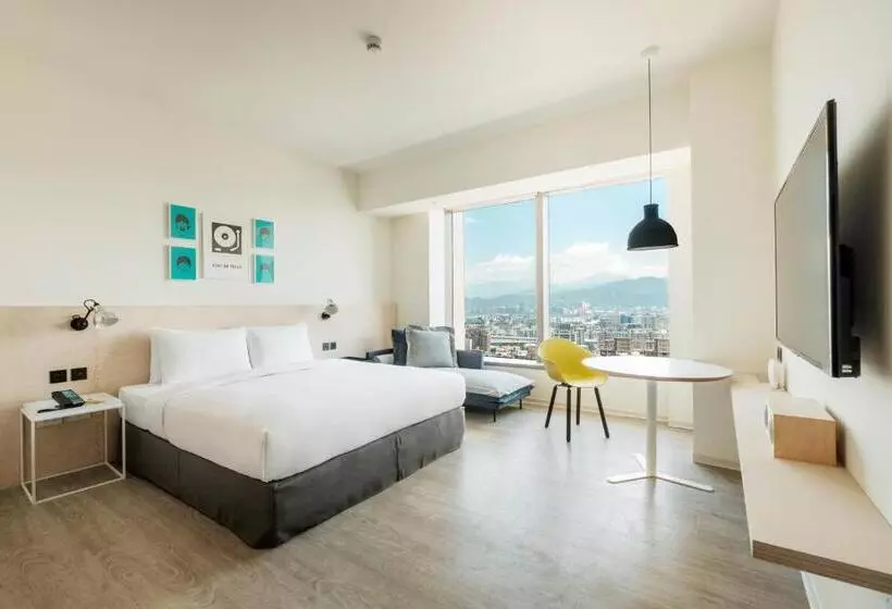اتاق استاندارد با تخت بزرگ, Amba Taipei Songshan