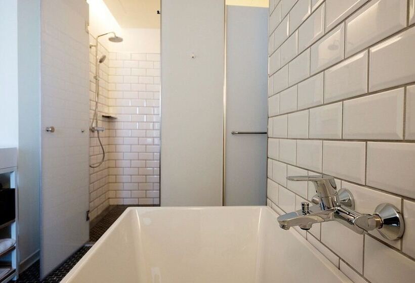 اتاق استاندارد با چشمانداز رودخانه, Amba Taipei Songshan