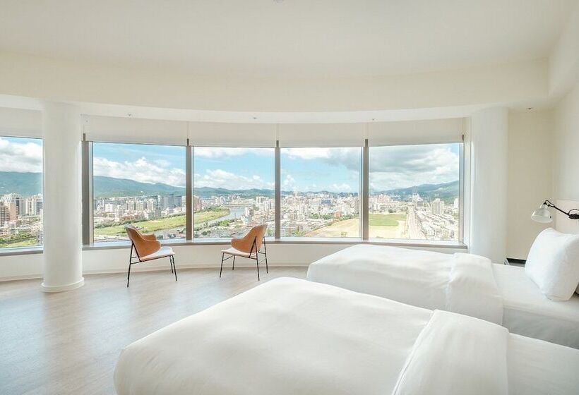 اتاق استاندارد با چشمانداز رودخانه, Amba Taipei Songshan