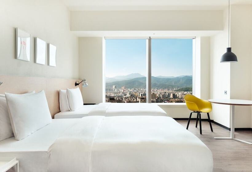 اتاق استاندارد با چشمانداز رودخانه, Amba Taipei Songshan