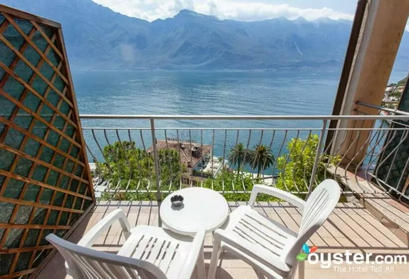 اتاق استاندارد یک نفره, Castell   Montagnoli Group