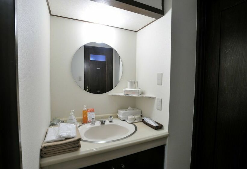 غرفة قياسية مطلة على الجبل, Chobo Sanso