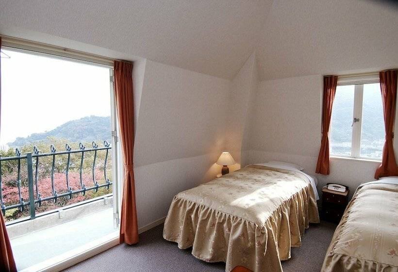 غرفة قياسية مطلّة علي البحر مزوَّدة بشُرفة, Chobo Sanso