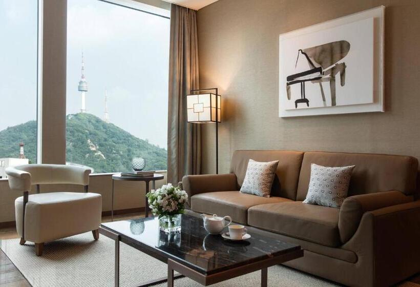 Suite Cama King, Courtyard By Marriott Seoul Namdaemun